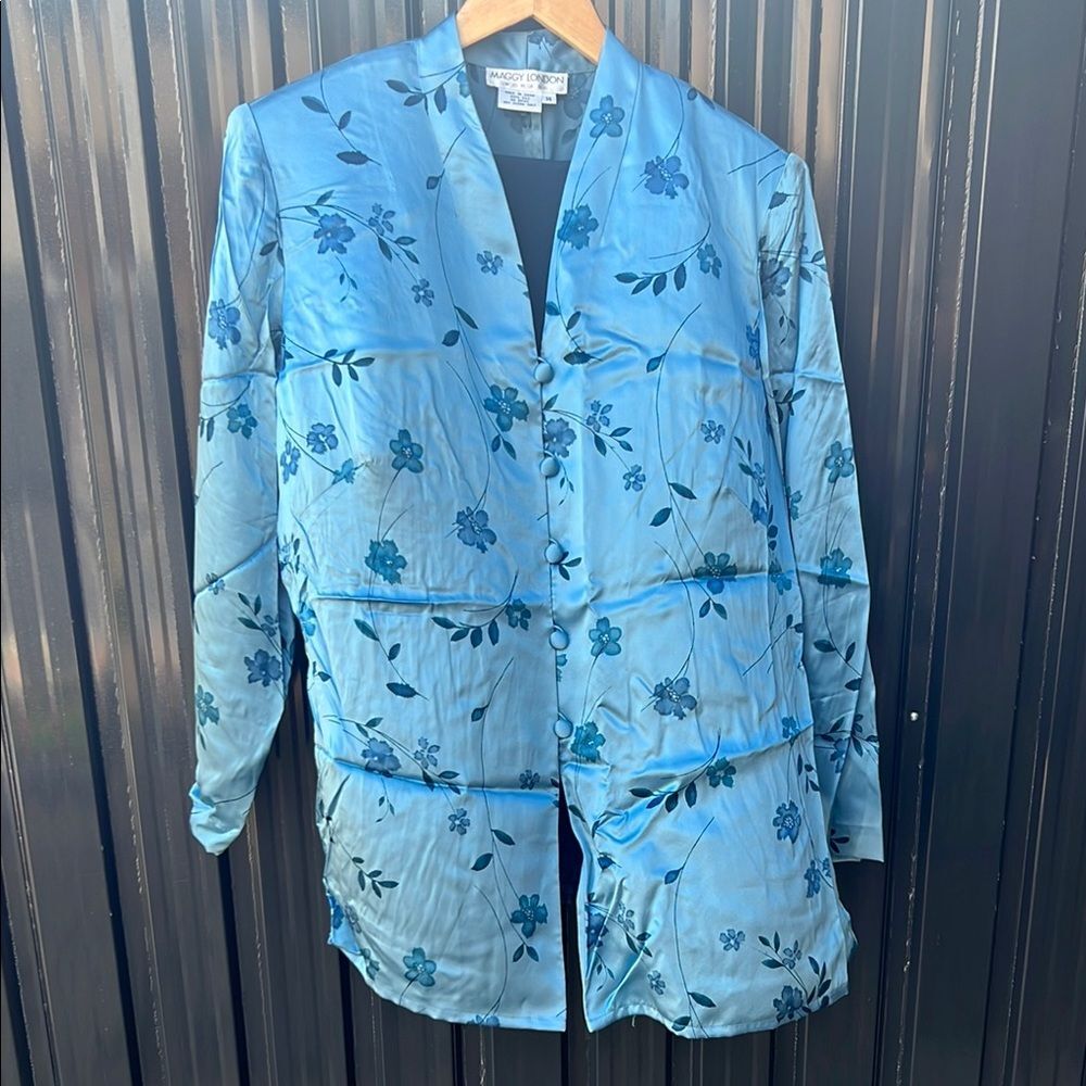 Maggy London 100% Silk Outfit Blue Blouse Pants Floral Print Set Size 14 Vintage